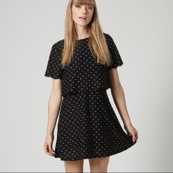 Topshop Dresses & Skirts - Topshop Black White Daisy Print Overlay Dress